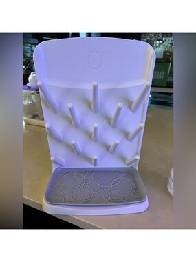 White and Grey Ubbi Baby Bottle Drying Rack (missing pacifier basket)